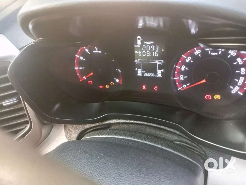 Mahindra Xuv300 Turbosport 2019 Petrol Good Condition