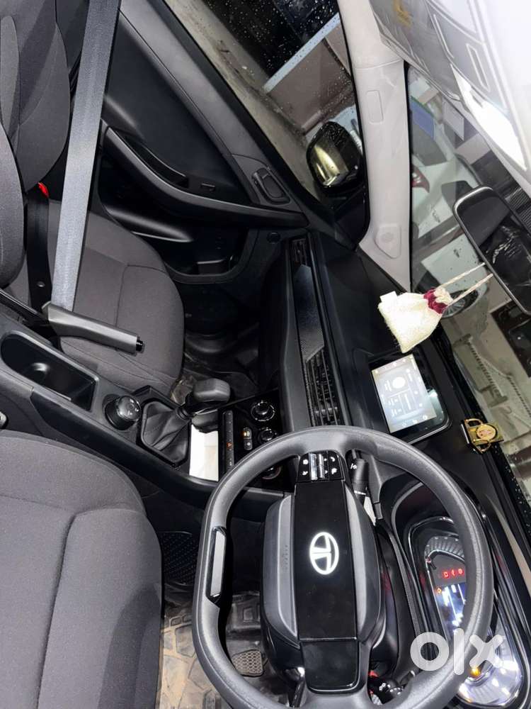 Maruti Suzuki Swift Vxi + Manual, 2023, Petrol