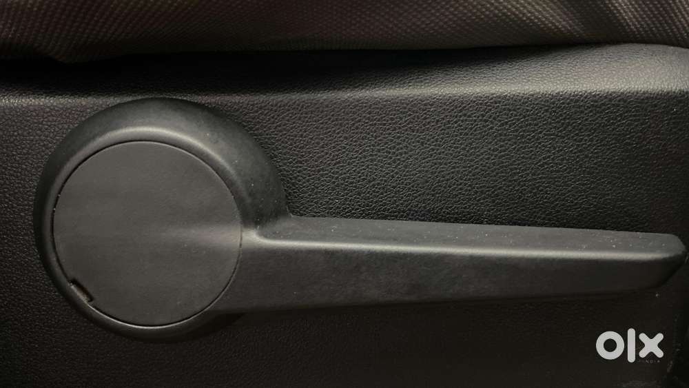 Mahindra Kuv 100 2016-2017 Mfalcon G80 K6 5str, 2015, Petrol