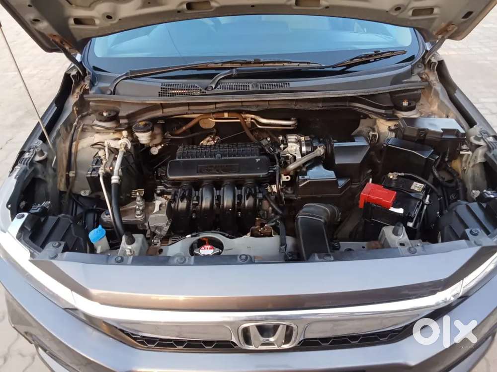 Excellent Condition Honda Amaze Less Driven (4.5 Years)