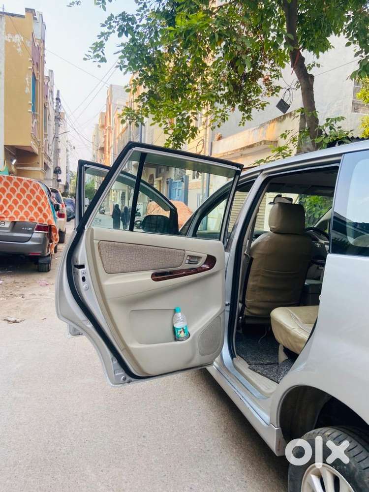 Toyota Innova 2015 Diesel Well Maintained