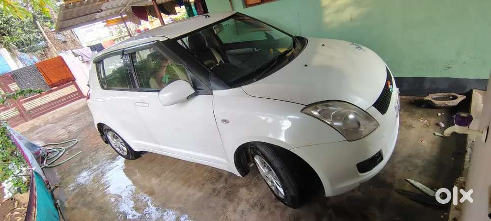Maruti Suzuki Swift 2007 Petrol 70000 Km Driven