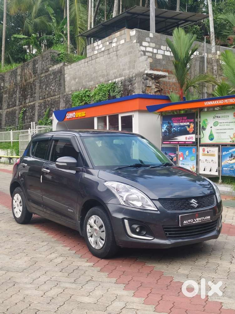 Maruti Suzuki Swift Vxi + Manual, 2017, Petrol