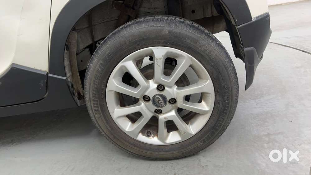 Mahindra Kuv 100 Mfalcon G80 K8, 2017, Petrol