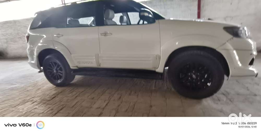 Toyota Fortuner Diesel Manual 2014 Year