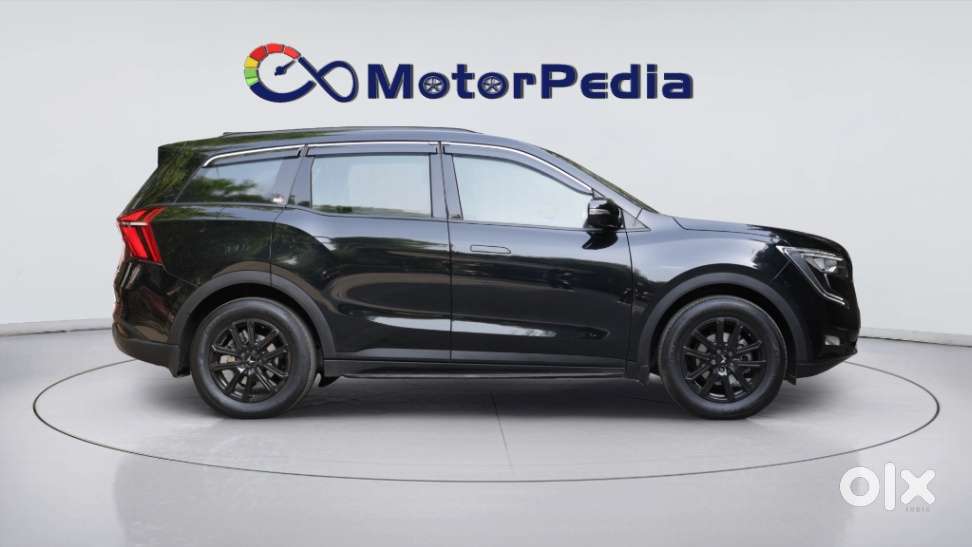 Mahindra Xuv700 2.0 Ax 7 Petrol At Luxury Pack Str, 2025, Petrol