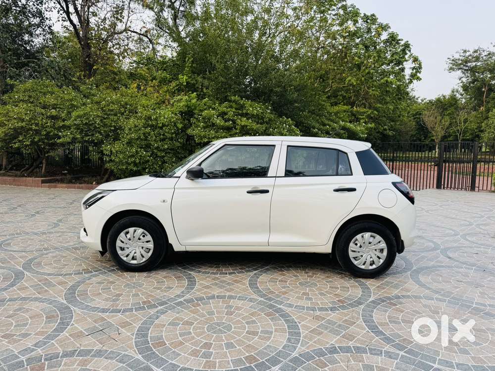 Maruti Suzuki Swift 1.2 Lxi (o), 2025, Petrol