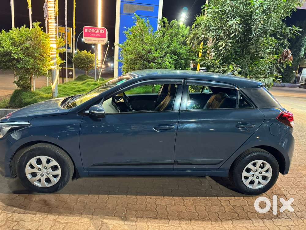 Hyundai I20 Sportz 2015 Petrol