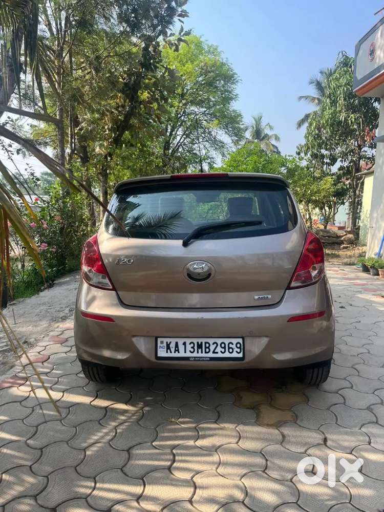 Hyundai I20 2013 Diesel 98000 Km Driven