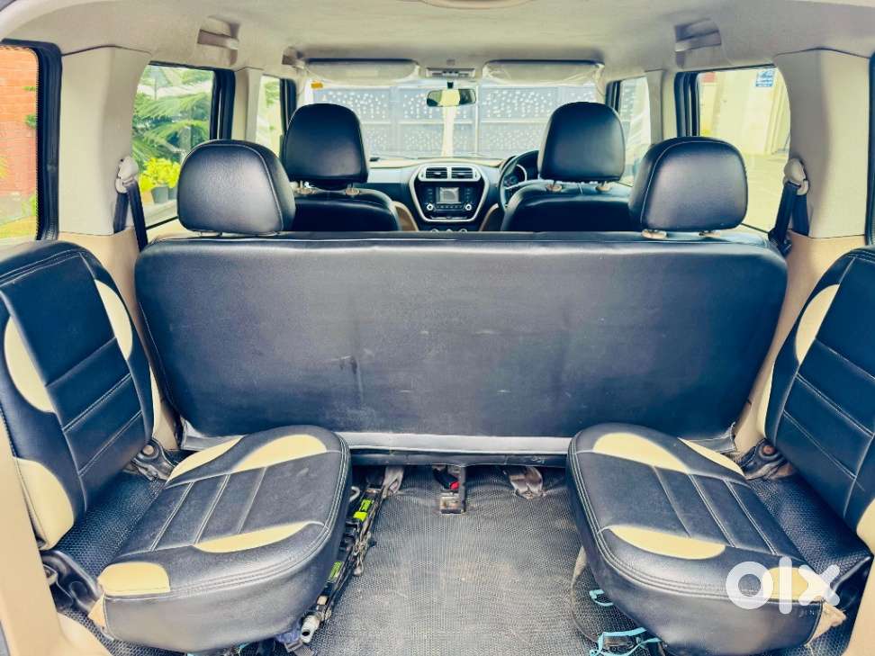 Mahindra Tuv 300 T8 Amt (automatic), 2016, Diesel