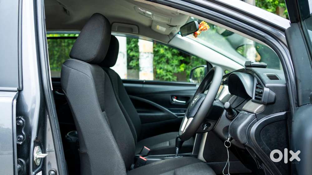 Toyota Innova Crysta 2.8 Gx At, 2022, Petrol