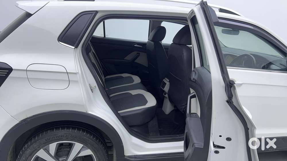 Volkswagen Taigun Topline 1.0 Tsi At (electric Seats), 2021, Petrol