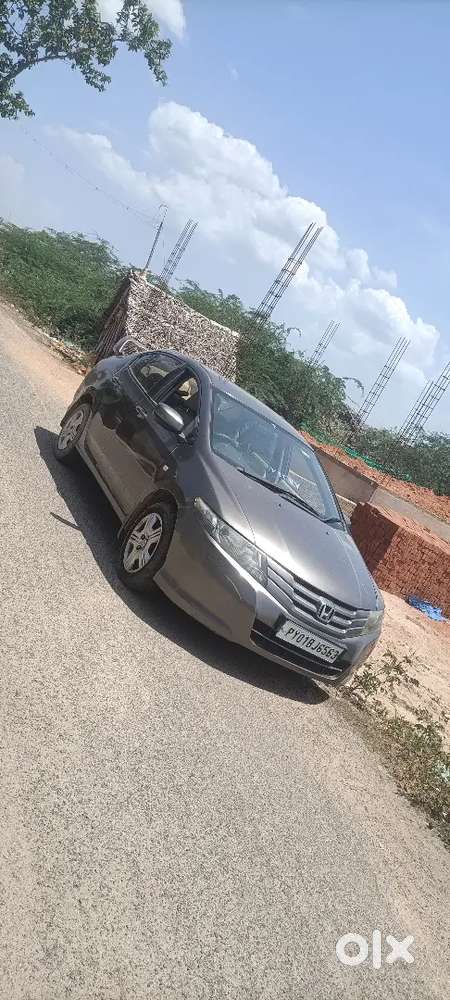 Honda City Petrol 2011 Second-owner Car
