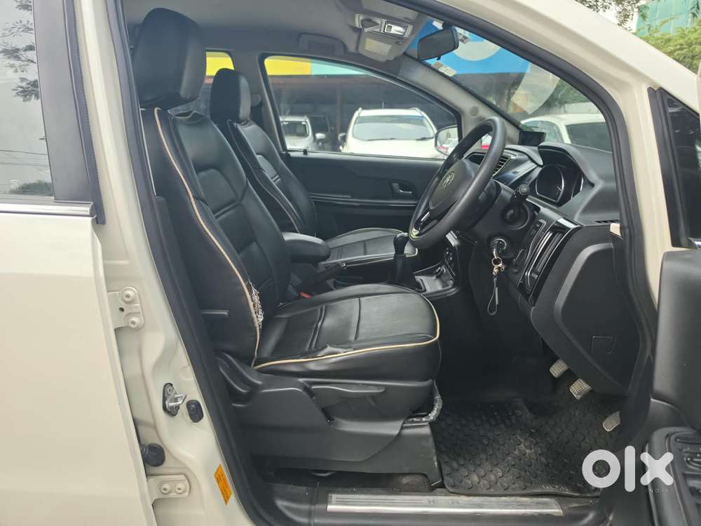 Tata Hexa 2.2 Xe 4x2 7 Str, 2017, Diesel