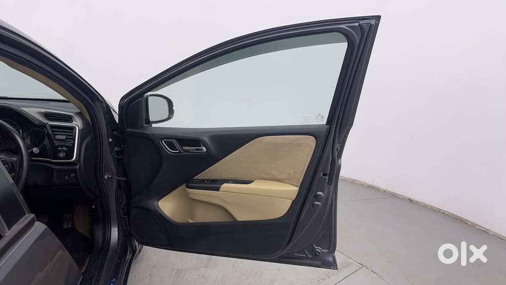 Honda City I-vtec V, 2017, Petrol