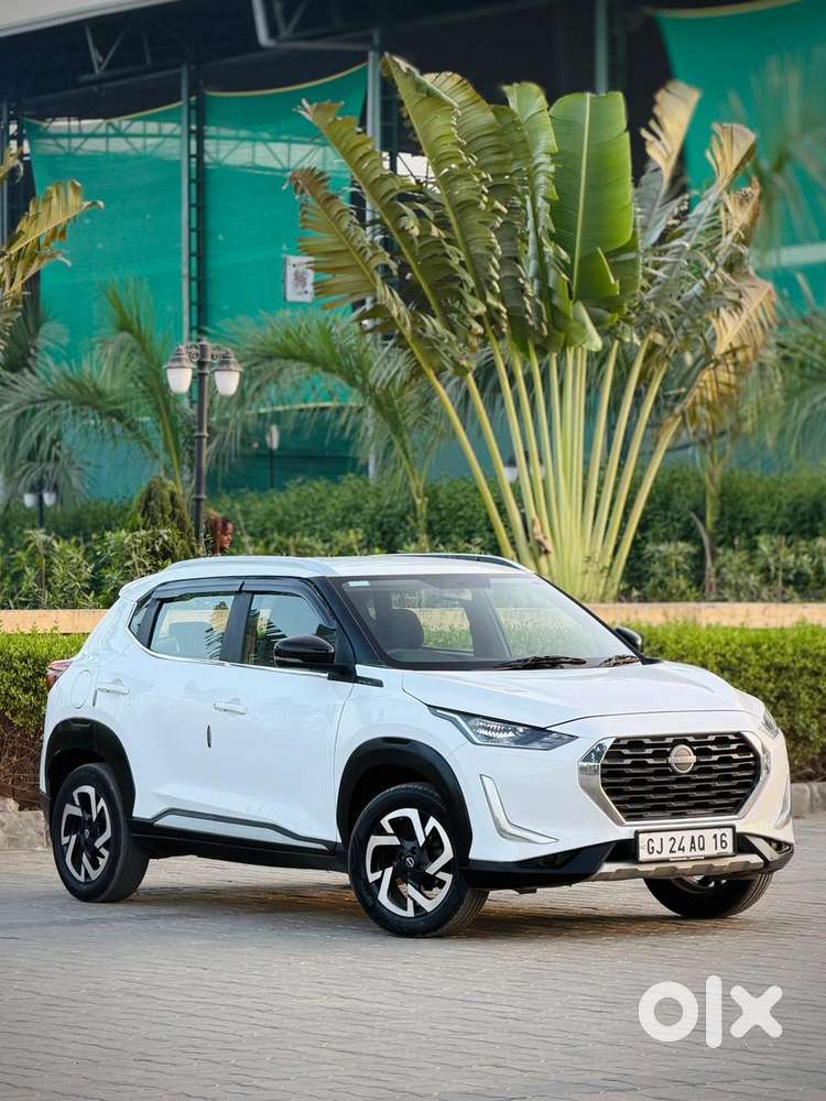 Nissan Magnite 1.0 Xv Executive, 2022, Petrol