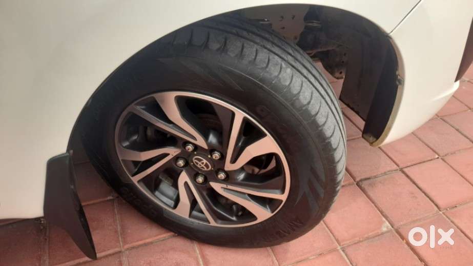 Toyota Innova Crysta 2.4 Gx Limited Edition At 7 Str, 2021, Diesel