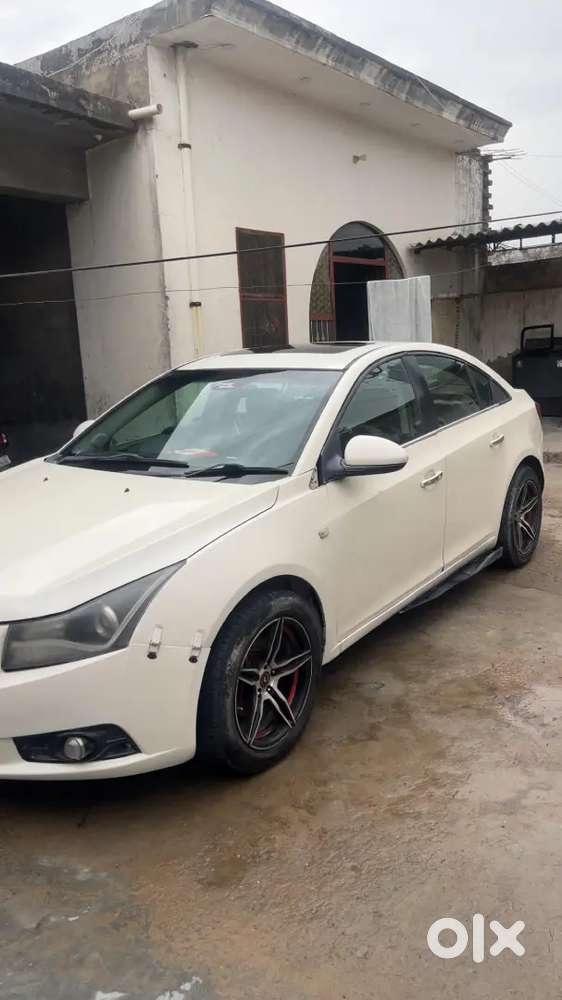 Chevrolet Cruze 2011 Diesel 125000 Km Driven