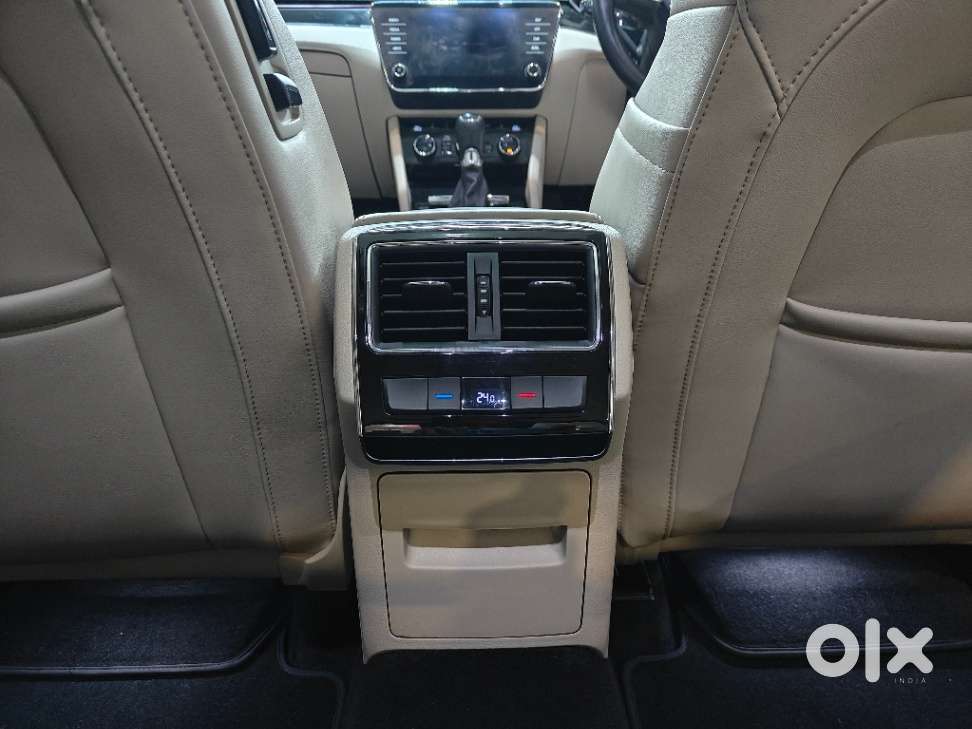 Skoda Superb 2.0 Tsi At L&k, 2020, Petrol