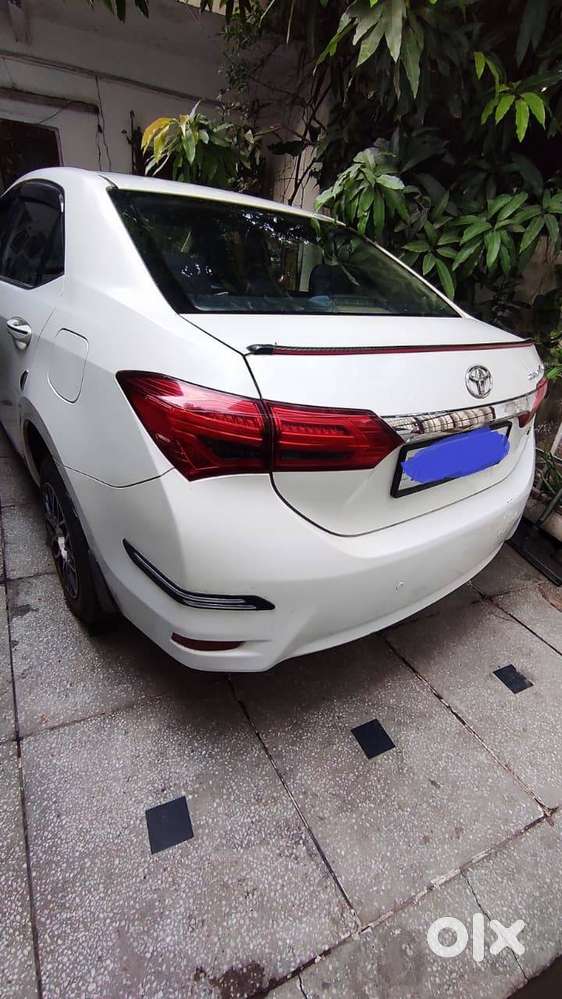 Toyota Corolla Altis 2014 Petrol Automatic Well Maintained