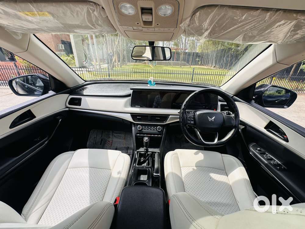 Mahindra Xuv700 2.2 Ax 5 Diesel Mt 7 Str, 2023, Diesel