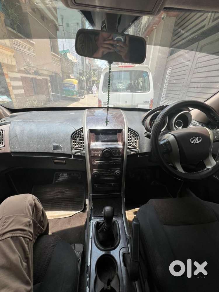 Mahindra Xuv500 Diesel 74077 Km Driven