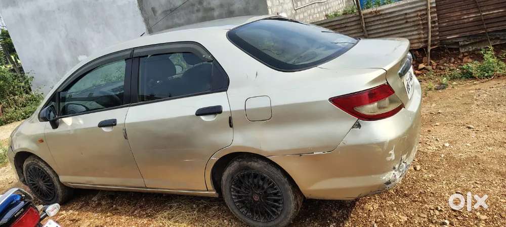 Honda City Petrol 2005 Variant, Urgent Money