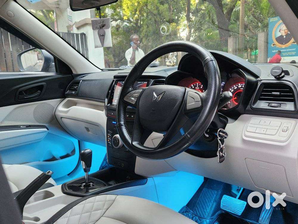 Mahindra Xuv300 1.2 W6 Amt Petrol, 2023, Petrol
