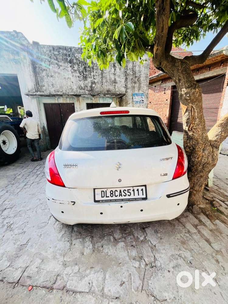 Maruti Suzuki Swift 2017 Cng & Hybrids 74500 Km Driven