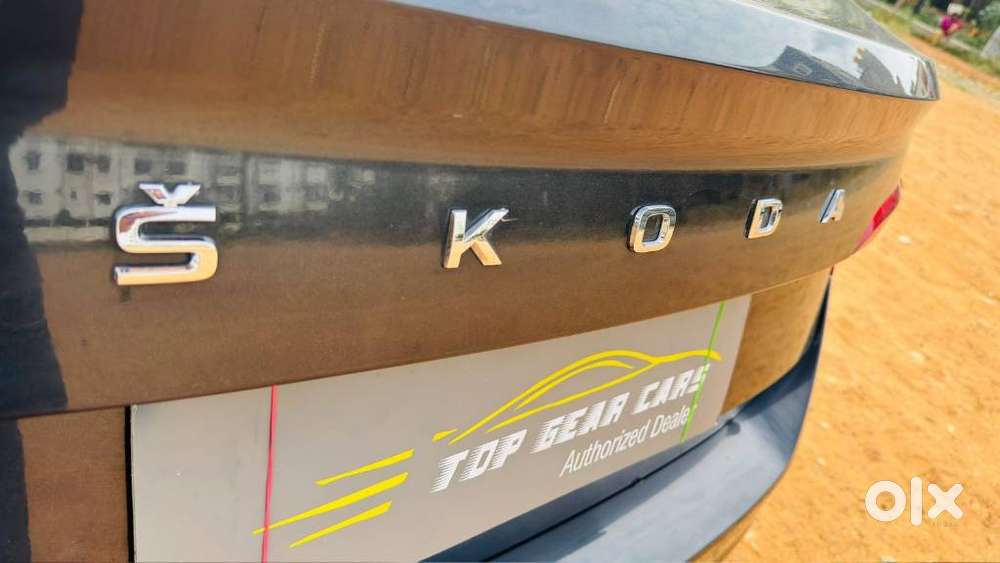 Skoda Slavia 1.0 Ambition Tsi, 2022, Petrol