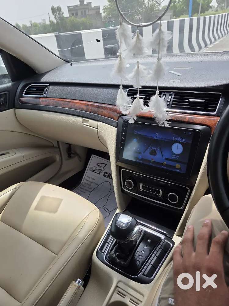 Skoda Superb Elegance 2013 Diesel Automatic