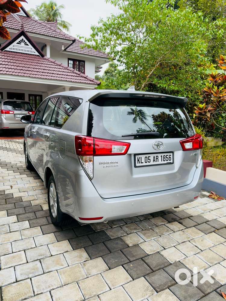 Toyota Innova Crysta 2017