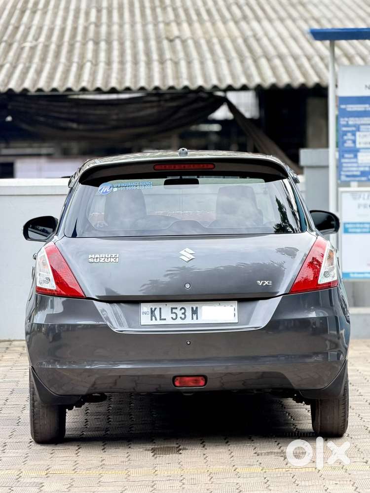 Maruti Suzuki Swift Vxi Ags, 2017, Petrol