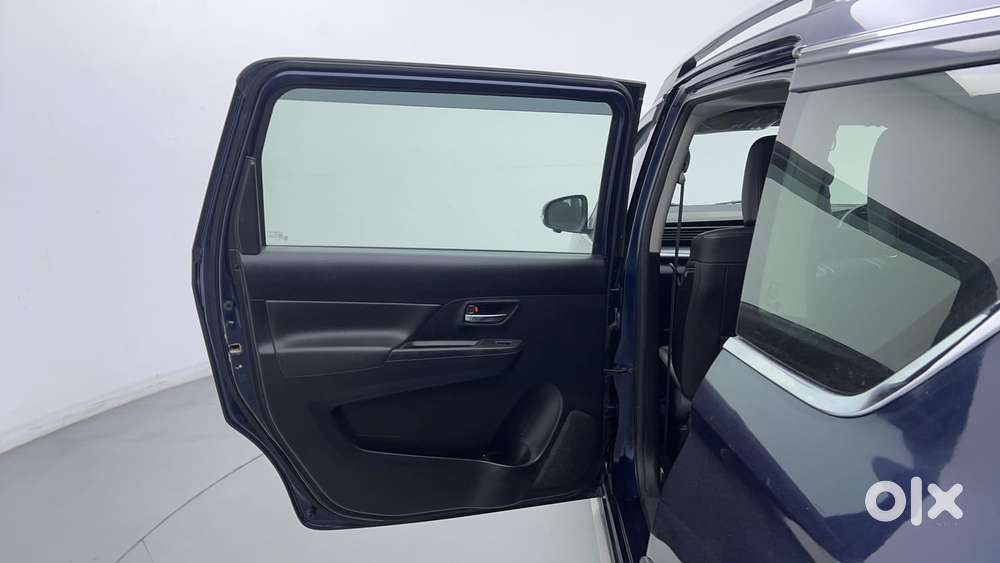 Maruti Suzuki Xl6 1.5 Alpha Plus At, 2022, Petrol