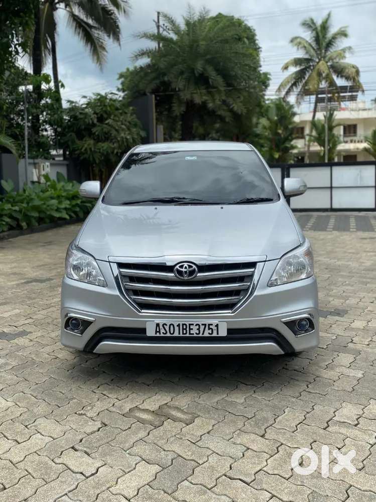 Toyota Innova 2013