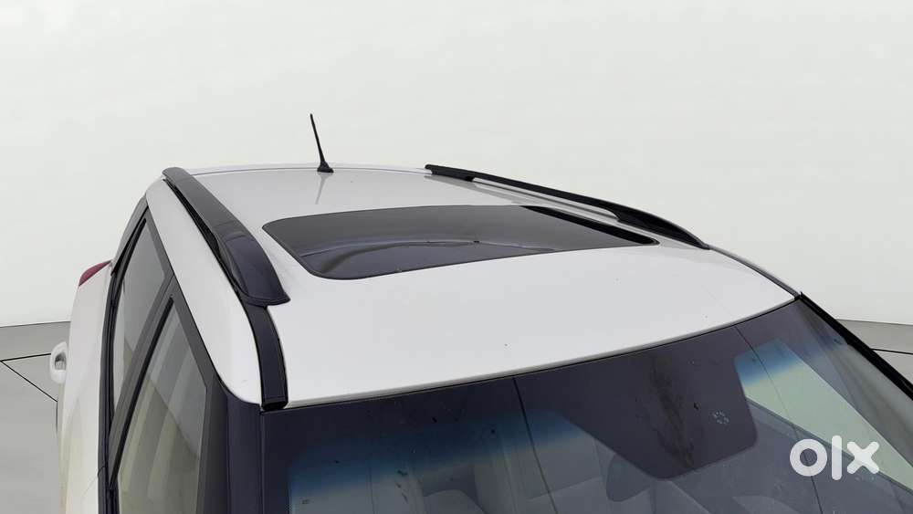 Mahindra Xuv300 W8 Option, 2021, Petrol