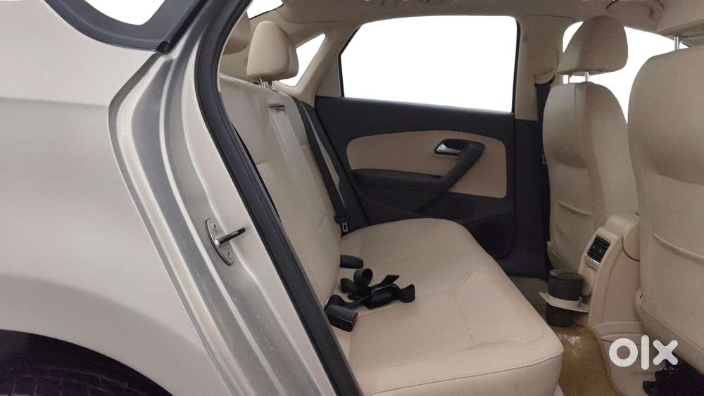 Volkswagen Vento 2010-2013 Petrol Highline, 2013, Petrol