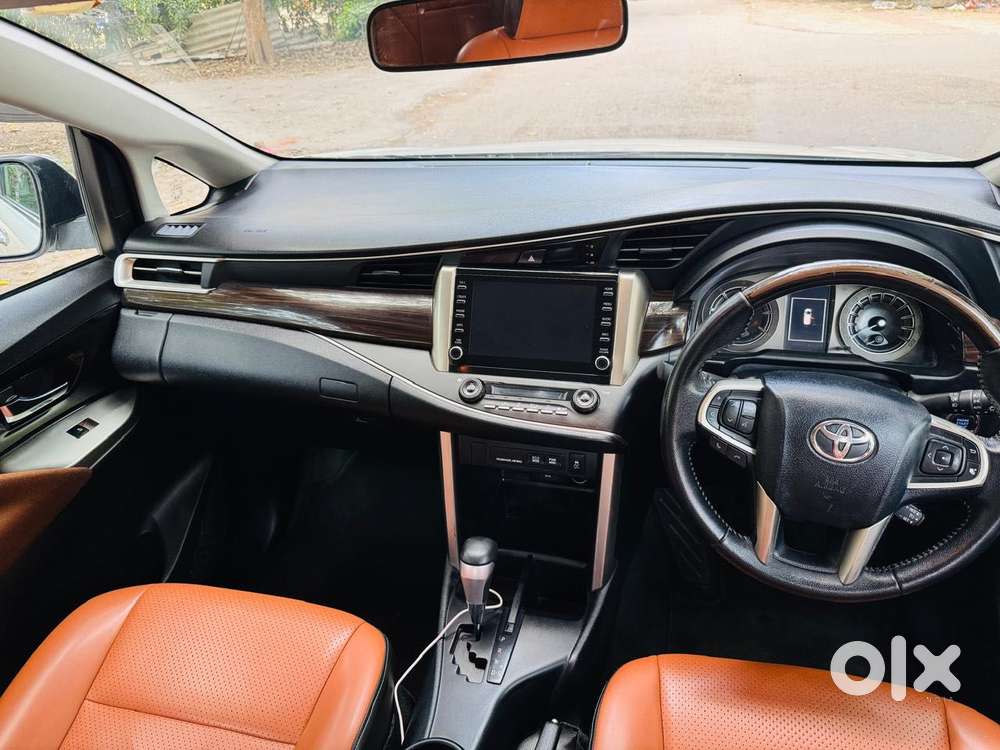 Toyota Innova Crysta 2.8z Automatic, 2021, Diesel