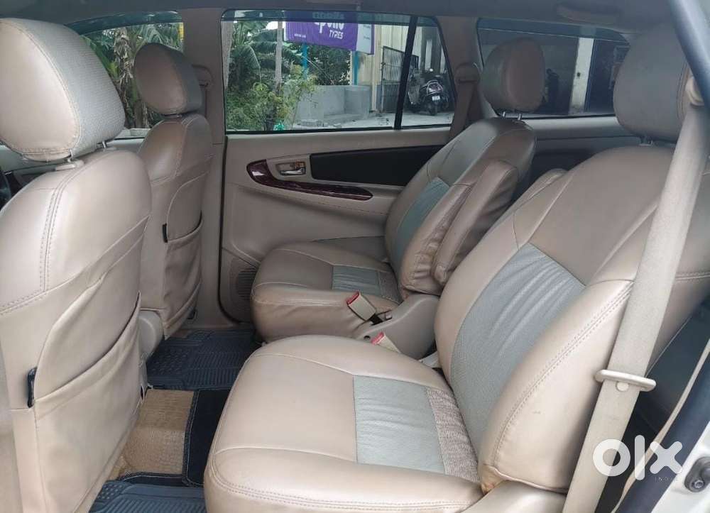 Toyota Innova 2.5 Vx 8 Str Bs-iii, 2009, Diesel