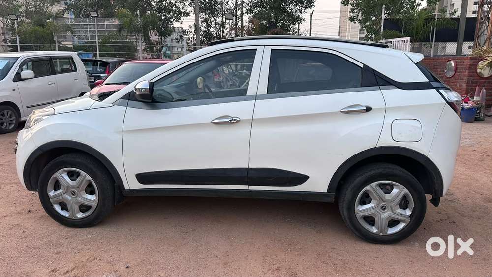 Tata Nexon 1.5 Revotorq Xm (s), 2019, Diesel