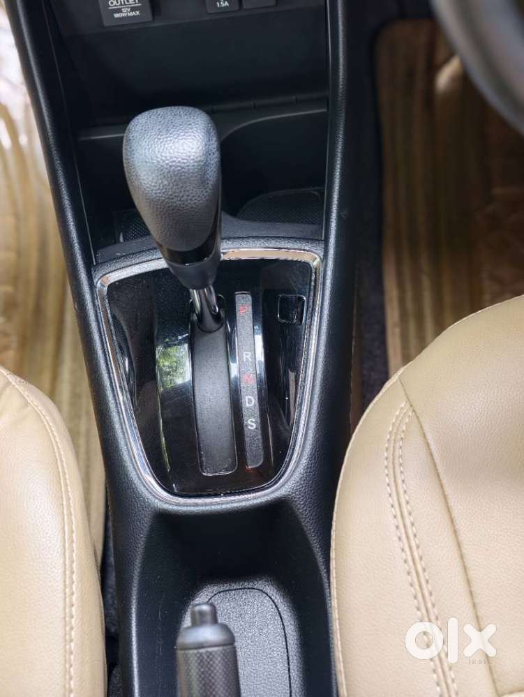 Honda Amaze 2nd Gen Vx, 2020, Petrol