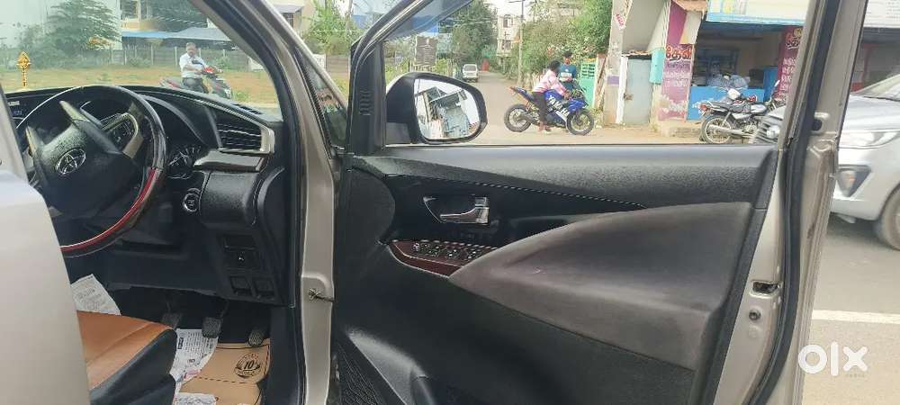 Toyota Innova Crysta 2019