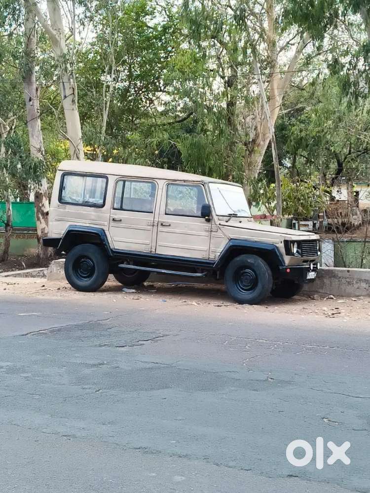Force Motors Force One 2005