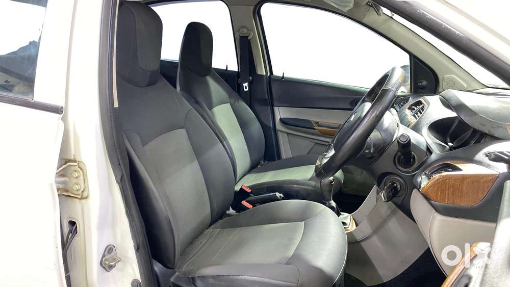 Tata Tiago Xe, 2017, Petrol