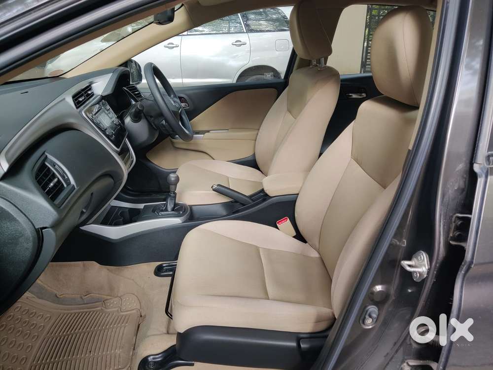 Honda City V MT Exclusive, 2016, Petrol