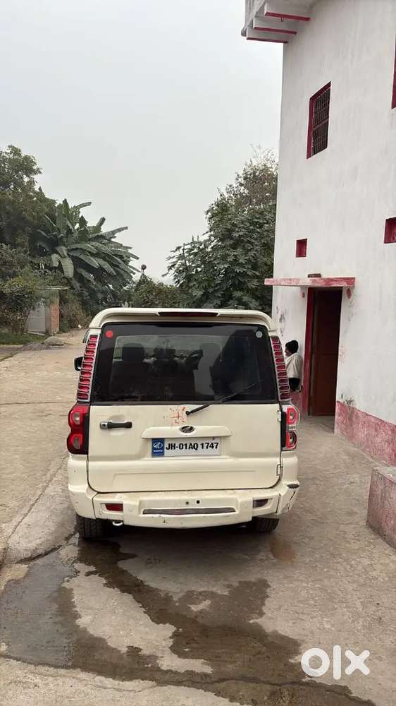 Mahindra Scorpio Classic 2011 Diesel 249000 Km Driven