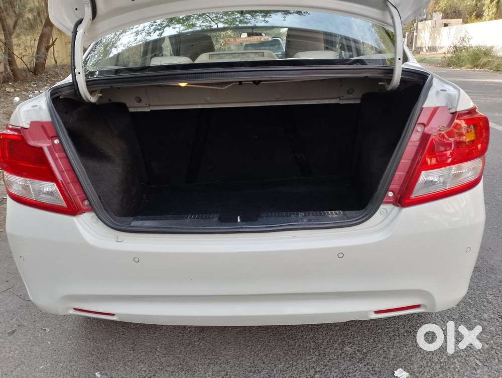 Maruti Suzuki Dzire 1.2 Vxi, 2023, Petrol