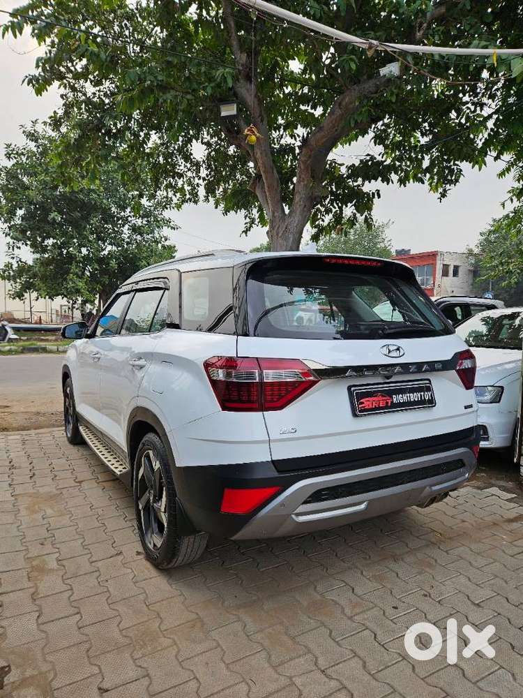 Hyundai Alcazar 2.0 Signature (o) Petrol At 6 Str, 2021, Petrol