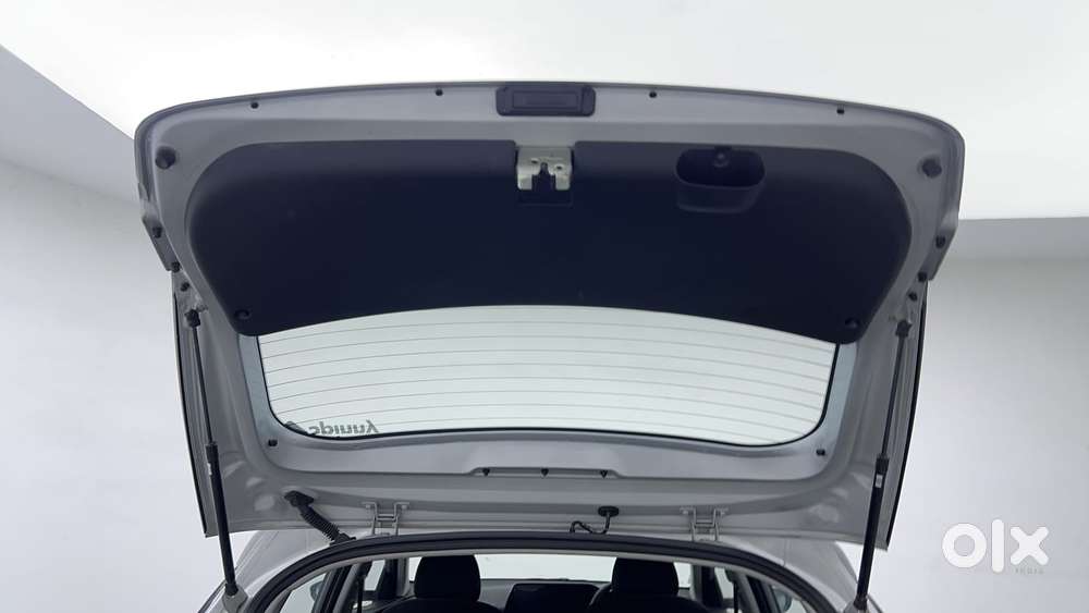 Hyundai New I20 1.2 Asta (o) Ivt, 2023, Petrol