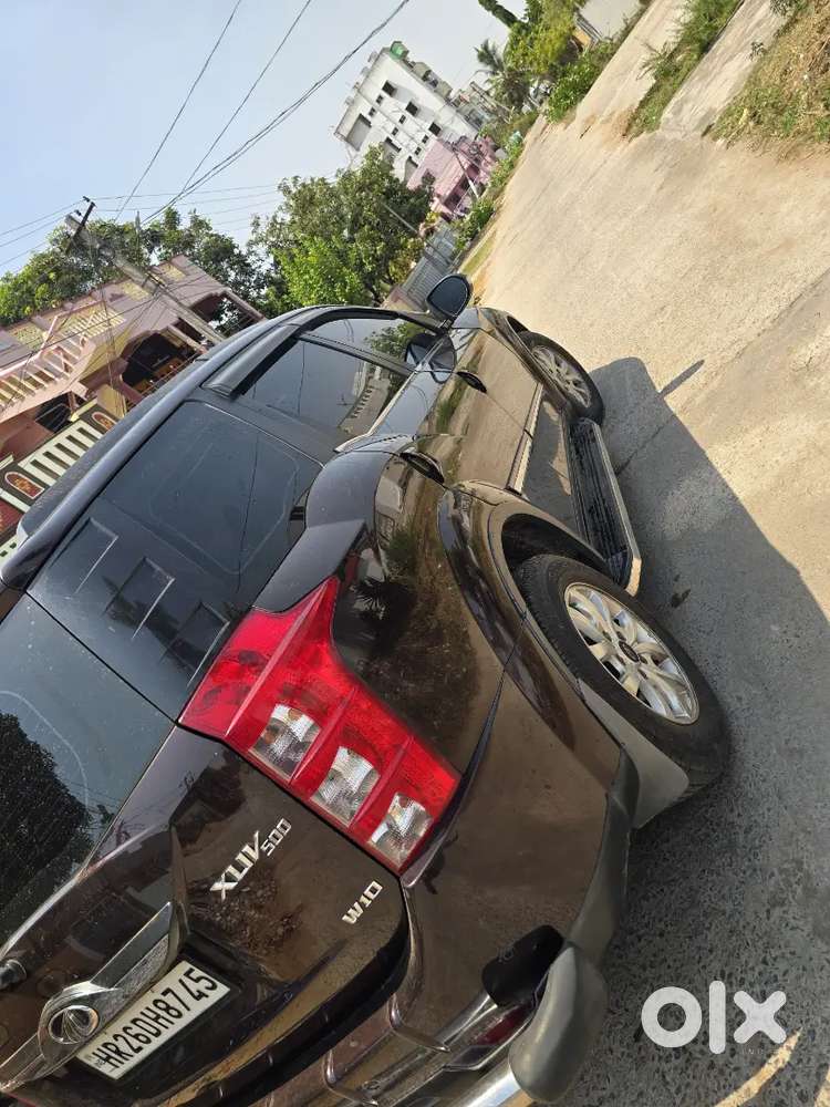 Mahindra Xuv500 2017 Diesel 30000 Km Driven